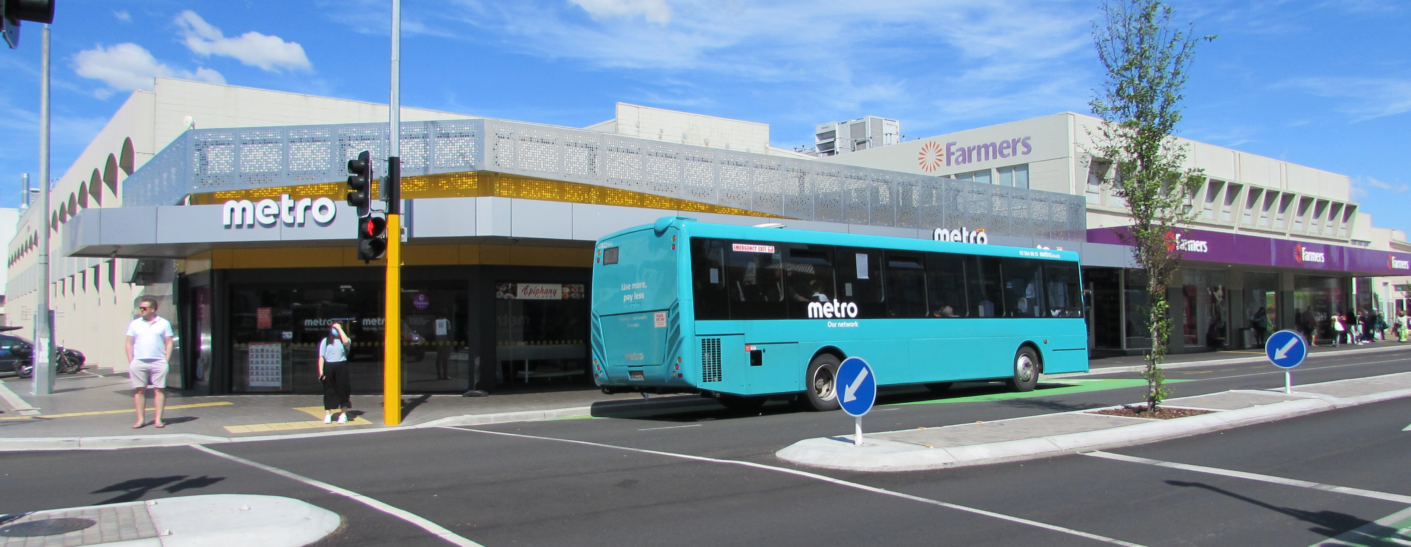 Riccarton_Bus_lounge_10.jpg